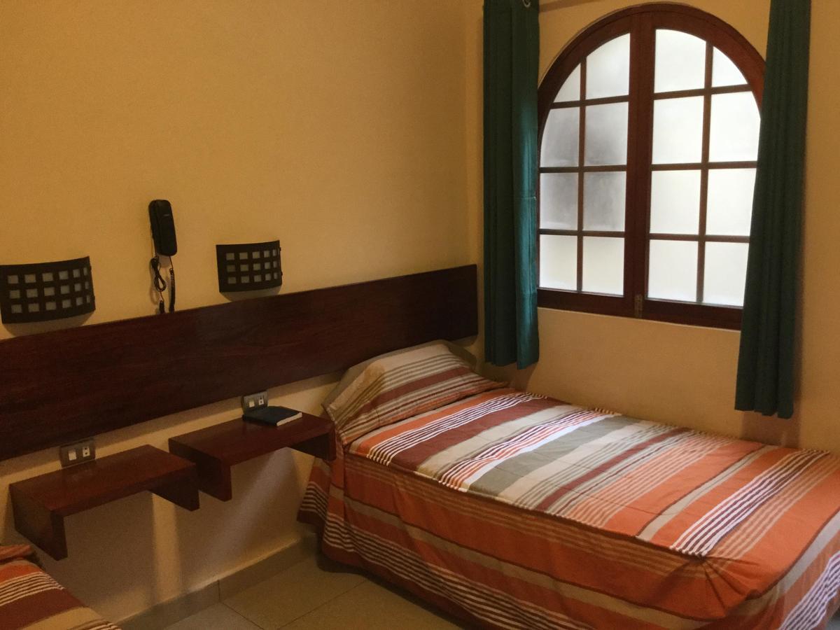 Tariri Hotel Pucallpa Esterno foto
