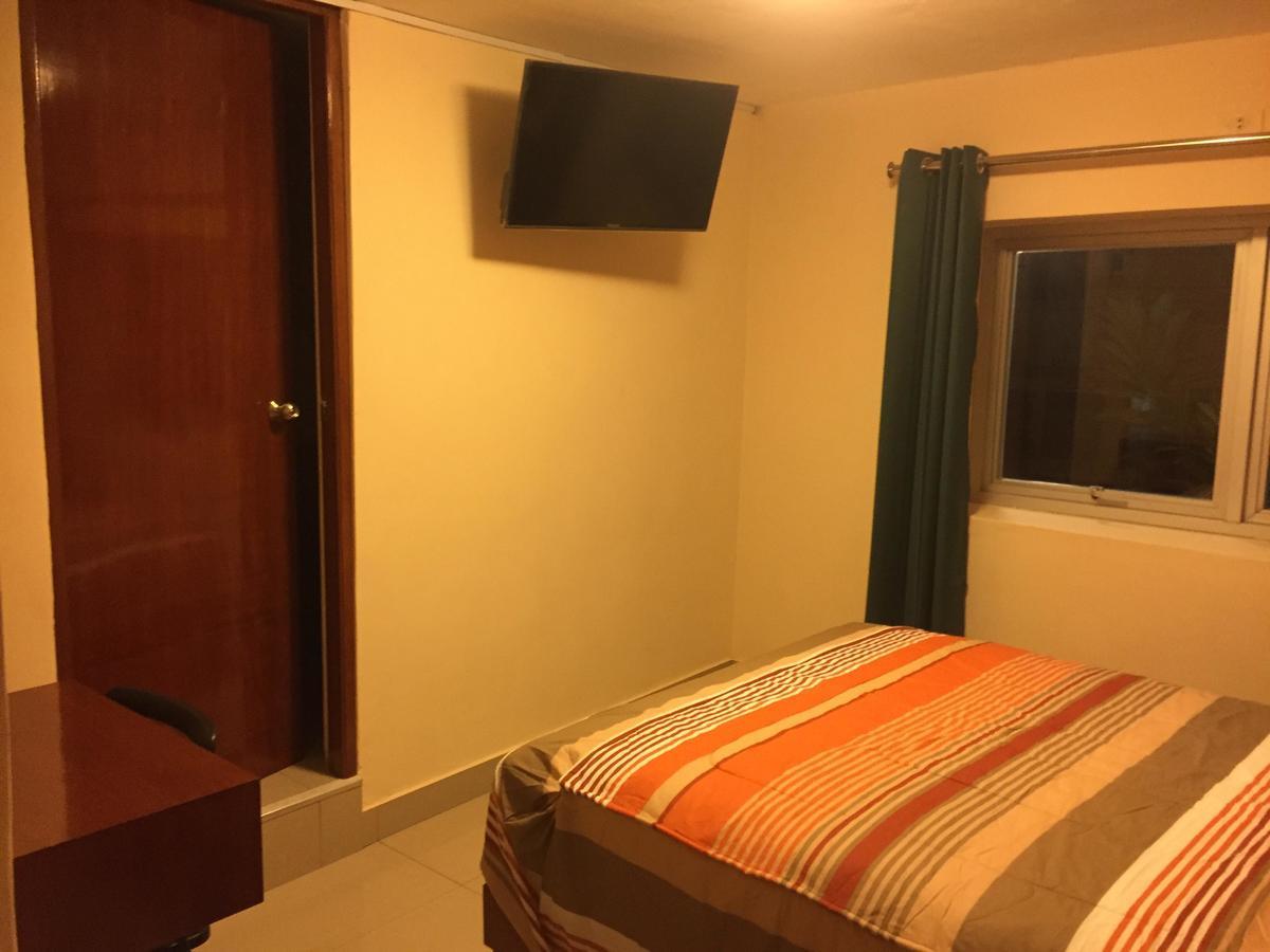 Tariri Hotel Pucallpa Esterno foto