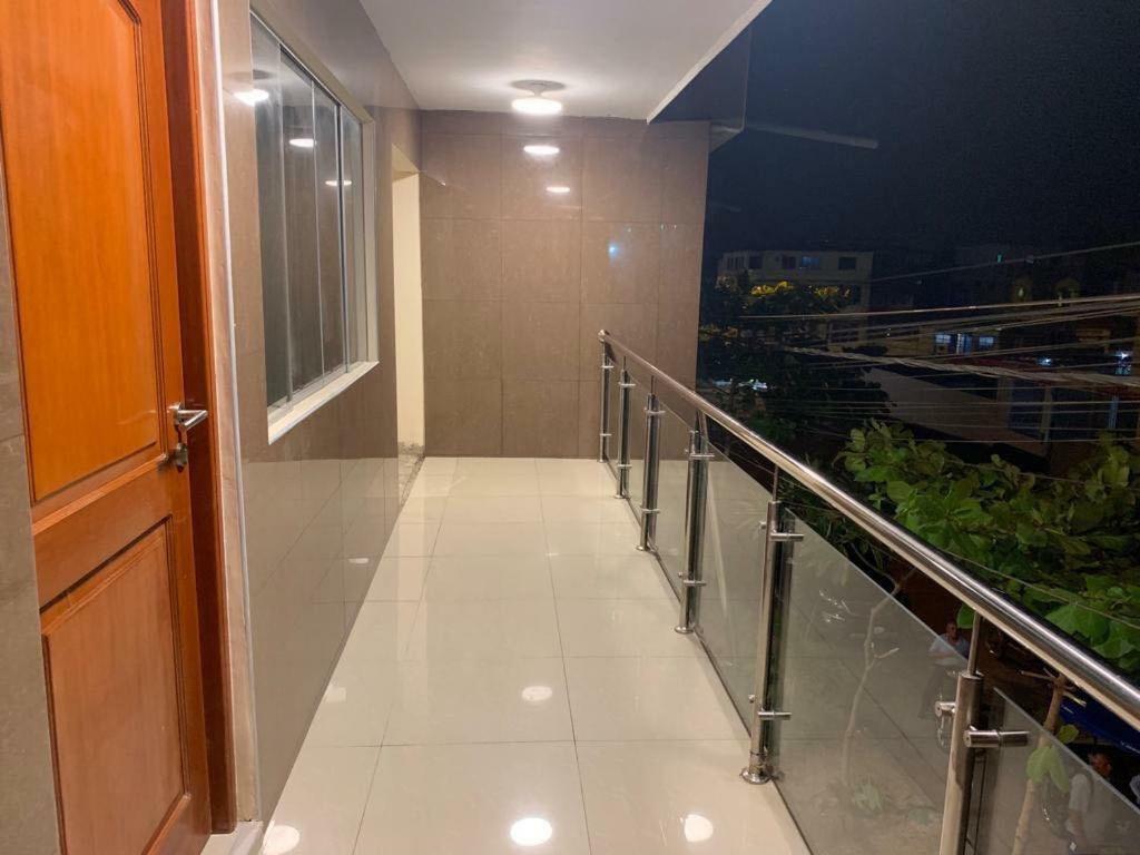 Tariri Hotel Pucallpa Esterno foto